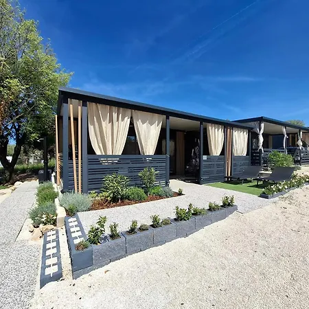 Mobilehome Serdar Kemp Sveti Filip i Jakov